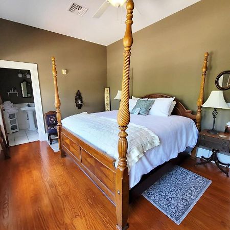 Camellia Rose Inn- King Room Southern Charm Gainesville Extérieur photo
