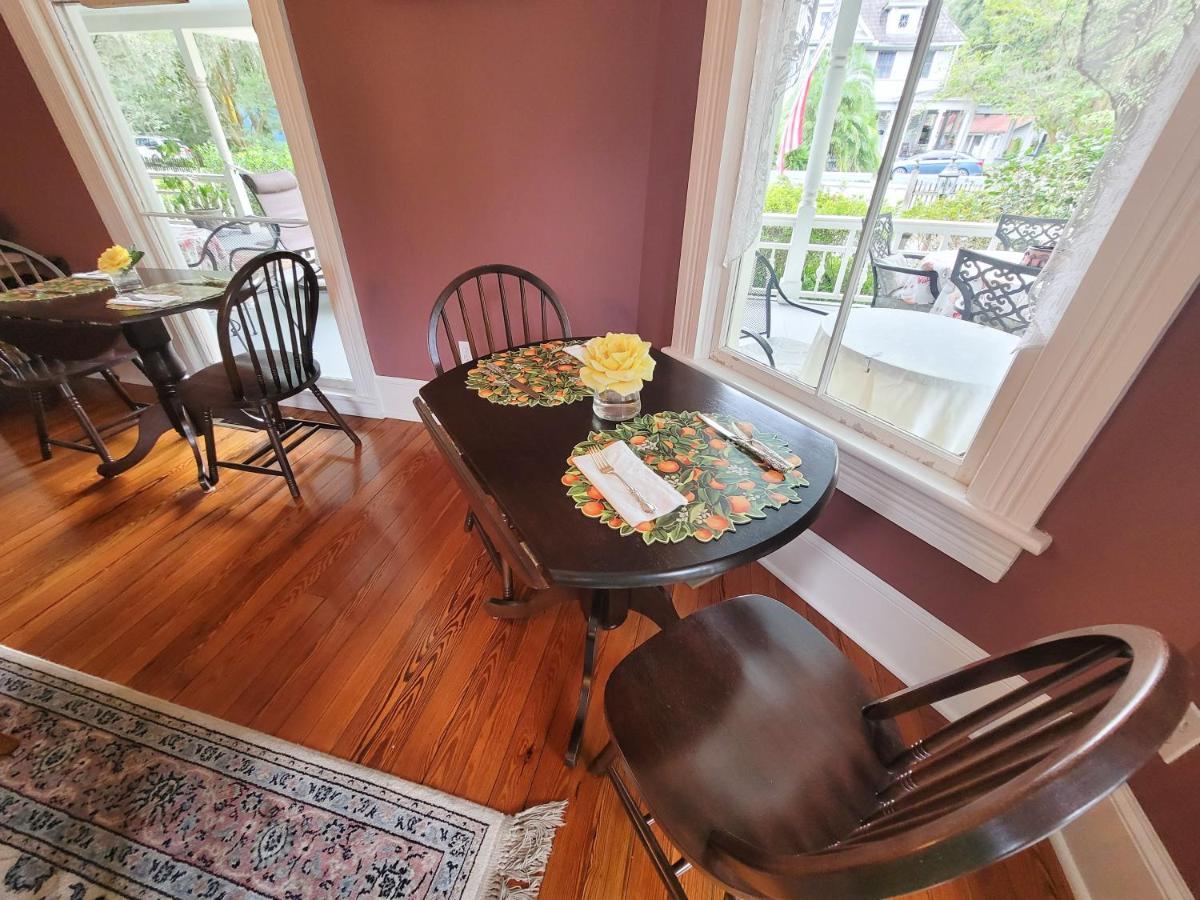 Camellia Rose Inn- King Room Southern Charm Gainesville Extérieur photo